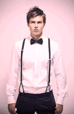 jasonsuited:  Subliminal programming: Hot guys wear bowties.  Once he&rsquo;s in trance, your can dress and undress your hypno-slave like a doll.