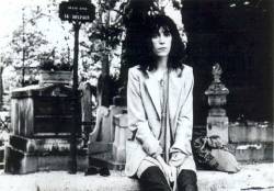 melodixmayhem:  When I was younger, I felt it was my duty to wake people up. I thought poetry was asleep. I thought rock ‘n’ roll was asleep.               —Patti Smith 