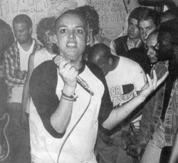 muler:  ninjasteph:  When Britney Spears was a part of Minor Threat.  hXc 