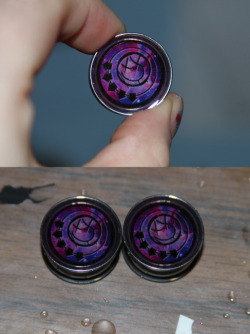 likeabedofroses:  Custom Plugs By Emma on We Heart It. http://weheartit.com/entry/14826076 