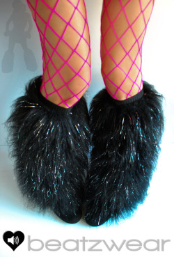 foreverbeatz:  Would you like a chance to win free fluffies???  This month I will be giving away a pair of black sparkle fluffies!!!!!!!!!!!!  Plus a little surprise.  ;)  There are two steps to the contest this month.  :)  1)    Sign up for the