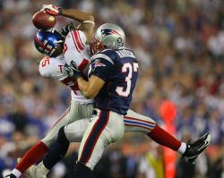 siphotos:  As the Giants and Patriots prepare to face off on Sunday, SI looks back at David Tyree’s famous catch in Super Bowl XLII. SI’s Damian Strohmeyer, who took the above photo, reminisces on the famous play: “From a photographer’s standpoint