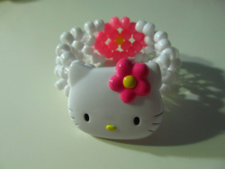 cellularstrawberry:  Hello Kitty Cuff 