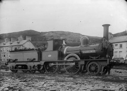 tanzzdreamer:  Plynlimon locomotive engine, Cambrian railway (1890) Photographer: John Thomas (1838-1905) 