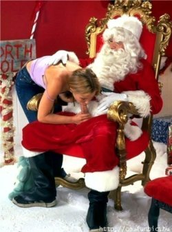 daddyslittlekat:  Merry Christmas Santa! Can I get everything I asked for now? ;) 