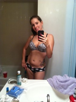 Come see me at http://www.lelulove.com/?mb=d2ViY2FtfHxyOGUwazljMWEybDY= or play on @streammate. In at 12.
