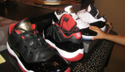  http://www.sneakerfiles.com/2011/12/25/air-jordan-xi-11-retro-low-concord-blackred-samples/