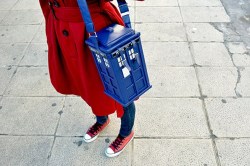 doctorwho:  TARDIS Purse of the Day: Although every TARDIS purse is bigger on the inside, this one by Etsy seller Little Mochi Obsession also has the fanciest, most detailed outside you’re likely to see.  Its creator says she’s an architecture