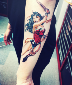 fuckyeahtattoos:  My 5th tattoo, Wonder Woman. The first comic book hero I fell in love with and the one who began my comic addiction. Though her beginnings were slow and I wasn’t a huge fan of the writing for awhile, Gail Simone’s take on her made