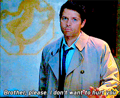 mishstiel:  I just love how Misha handles the angel blades. Like that is the biggest turn on mmm give him all the props 