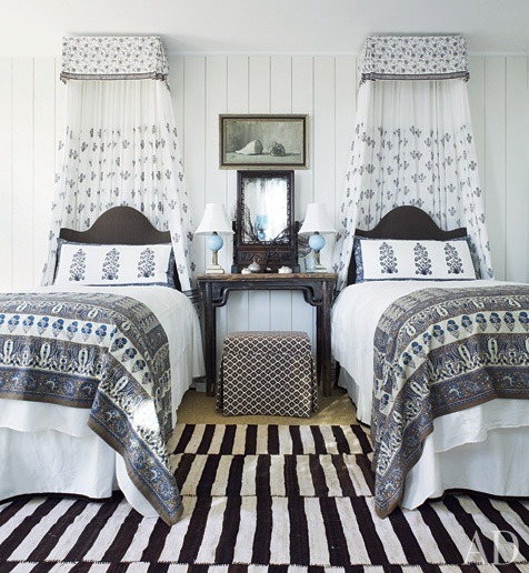 Black twin beds