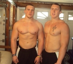 deviloftheday:  (via deviloftheday.com)   That&rsquo;s former Cincinnati Bearcat football playerÂ Ben Guidugli on the left. I&rsquo;m guessing that&rsquo;s one of his brothers on the right. HOT FAMILY! They certainly have the pecs gene workin&rsquo; big