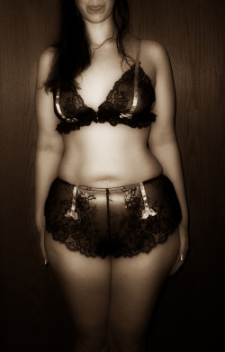 curveappeal:  Hey, love this site!  I’m a curvy girl myself and I wanted to share a shot of me in lingerie!  Such SOFT womanly curves like this make my mouth water. Please post more.- Certified #KillerKurves 