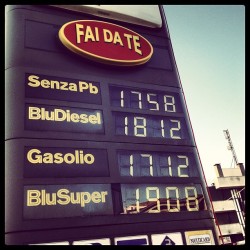 Esticazzi? #igerspadova#italia#italy#padova#europe#gasoline#eni#polworld (Taken with Instagram at Trattoria Ragazzo)