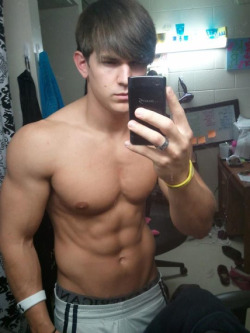 gay-wet-dreams:  musclehunk12:  holy shit. look at how hot this hunk is. i want to go up to him and dry hump the shit out of him so that i can feel that hot bulge getting hard through those athletic shorts  Man, I cannot get enough of musclehunk’s post