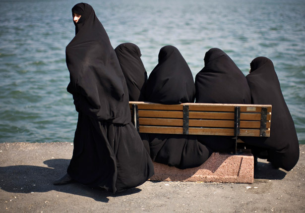 Muslim women dress code in iran