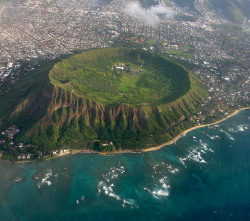 themanipulateddead:  This is Diamond Head on the Hawaiian island of O’ahu. 