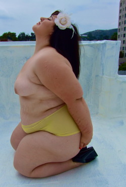 dirtylittlediva:  Kit!!!  See more of this plump and growing #BBW at www.stuffingkit.com