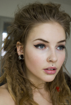 lingerielesbian:  princessmars:  I’ll look like you in da future prettty guuuurl when I eventually get to dreading my hair  Your opinion on bodymods aside, she is a beautiful woman =)    She has a beautiful face and pretty eyes. ♥