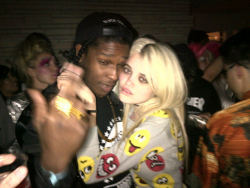 undrown:  daisyblis-s:  A$AP Rocky and Sky Ferreira  best people 