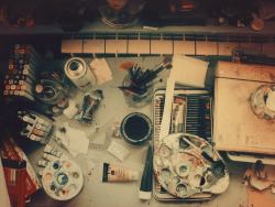 Half of the fun with traditional media&hellip; is making mess :D &hellip;Damn, I&rsquo;m not even cleaning up my desk. It would be pointless. doing it every day again and again.