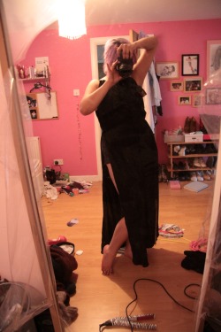 my new dress arrived today :D i quite like it :)also got my cheeky fake nose ring in too ;) 