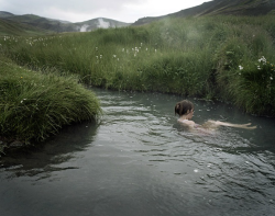 Swim nude in the meadows.moon-meadows:Wow 