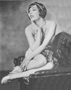 lacyceleste:  Vintage Glam….Lupe Velez, known as the “Mexican Spitfire”, because of her feisty but sensual personality, was a vibrant Mexican-born dancer, vaudevillian, movie star, and Broadway performer. She was one of the very first and most