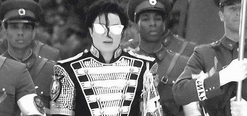GIF su Michael Jackson. - Pagina 10 Tumblr_m3xopiR5Gq1qauweoo2_500