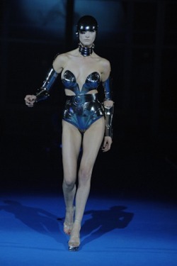 space-age-planet:  Thierry Mugler 