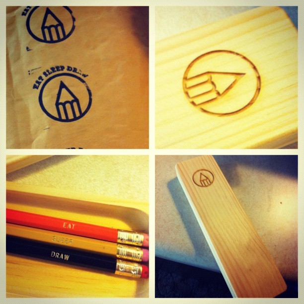 mcwendellroth: #picstitch Yeah! Got my #eatsleepdraw #pencil pod. (Taken with instagram) Get yours at http://pencilpod.com