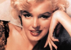 firsttimeuser:  Marilyn Monroe  Th3 Watch3r Approv3d