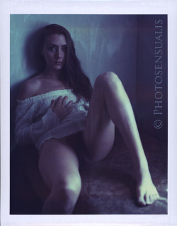 Brooke Lynne | Photosensualis 8x10 polaroid
