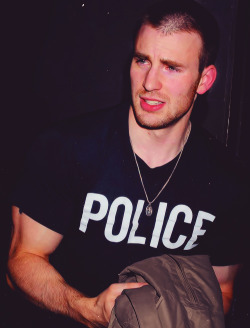   #ARREST ME   #FUCK THE POLICE JUST SUDDENLY GAINED A WHOLE NEW MEANING 