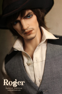 cklikestogame:  crouchingocelot:  Iplehouse Limited Doll EID Roger he’s available in four skin tones as part of the Limited Edition order period: ”normal”, peach gold, Real Skin, &amp; Light Brown. The photos above show him in Real Skin (L) &amp;