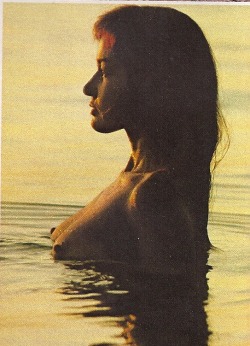 Vaea Bennett, &ldquo;The Girls of Tahiti&rdquo;, Playboy - December 1966