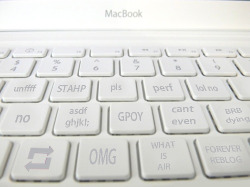 dont-even-worry-about-it:  I need this keyboard. Someone make it. You guys are smart and computer savvy.