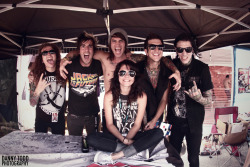 sirns:  jaimedontyoufantawanna:  pierce-alexandria-with-sirens:  piercethefuenciado:  milf-hunting-with-kellin:  Why aren’t Kellin and Vic in this you ask ? They’re having sex in the van out back. You all know it..  You spelled Jaime wrong.     