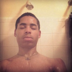 tgrade5:  thecasualtwerker:  Hot showers = sex. (Taken with Instagram)  (Olen always gives his shower buddy a back rub…) 