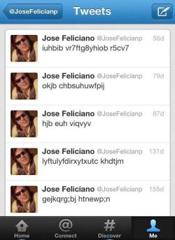 ariannsophia:  Sigue a Jose Feliciano en Twitter! tirale el FOLLOW..qe el te dara el Follow back :D