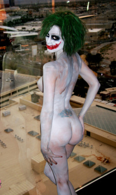 nerdygirlsnaked:  Nude Joker cosplay 3  