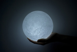  The Moon by Nosigner is a topographically-accurate LED light created based on data retrieved from the Japanese lunar orbiter spacecraft Kaguya, appropriately named after the legendary Japanese moon princess Kaguya-hime. 