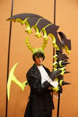 amarobotic:  penguinphoebe:  freetarded:  Another photoset of my genderbent Dead Master cosplay, taken around Saboten Con 2012 . v .   BEST DEAD MASTER EVER OMG Was gonna do a photoshoot with him as Strength but OUR COSPLAYS TOTALLY FELL APART AFTER