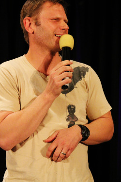 parkmellegrino:  MARK IS SO CUTE AT DALLASCON WHY AM I NOT THERE 