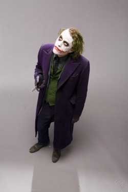 Great Promo Photos of Heath Ledger as The Joker - News - GeekTyrant