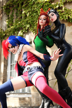 capesandphaserbanks:  They will be your downfall - Gotham Sirens 3 by *blackfantastix 
