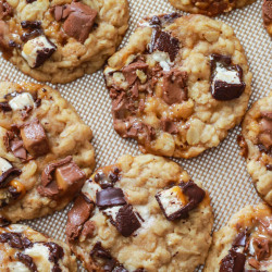 gastrogirl:  brown butter milky way oatmeal cookies. 