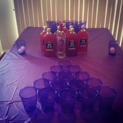 miaababyy:  Using MD’s For Beer Pong Instead Of Beer ;D