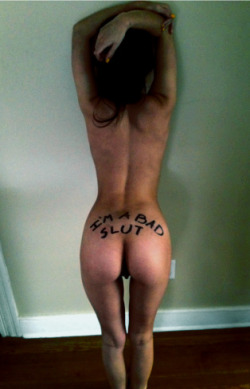pretty-little-titties:  Sometimes it helps to have a little reminder. &lt;3Â M 