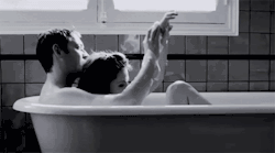 sexinnocent:  how to make me come #11 bathe me.